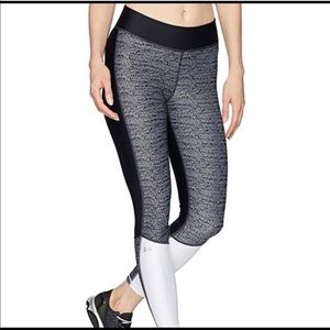 UA heat gear compression pants.
